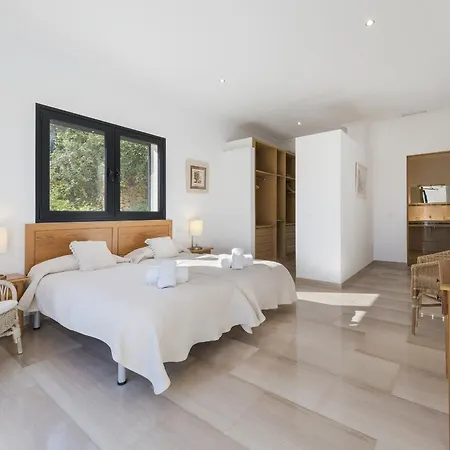 Oronella 波连萨港